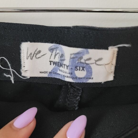 Free people slim Pull-On Flare Seamed Jeans Size 26 Black Retro Neutral Mid Rise - Picture 5 of 9